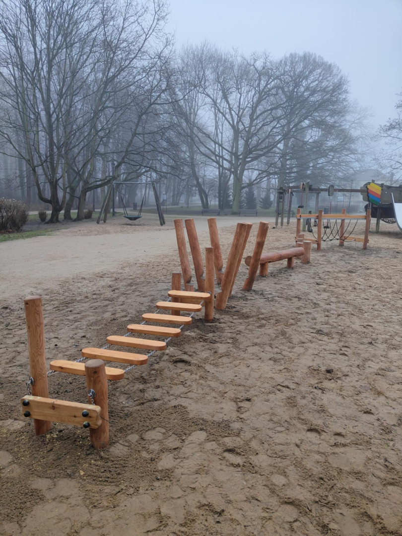 Zdjęcie do projektu Odnowienie placu zabaw Park Zdrojowy Mieszka I
